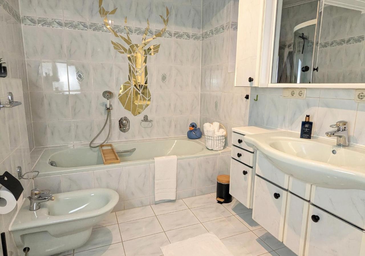Fewo Goldstueck Mit Privatem Spa Und Whirlpool グラフェナウ エクステリア 写真