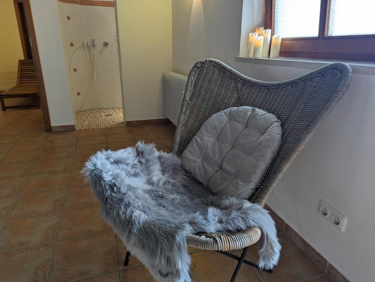 Fewo Goldstueck Mit Privatem Spa Und Whirlpool グラフェナウ エクステリア 写真